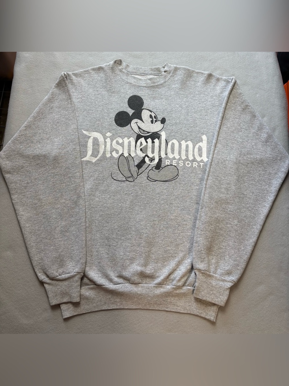 Disneyland Resort Mickey Mouse Gray Crewneck Sweatshirt Hanes Adult Small Gray